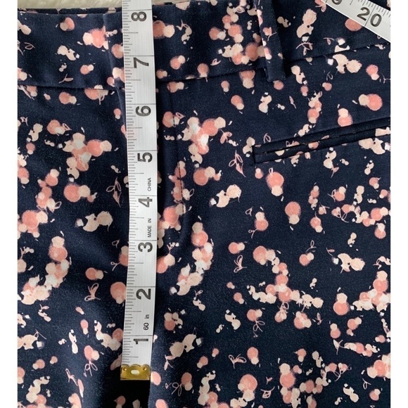 Club Monaco Blue with a pink floral pattern Straight pants size 2 - Picture 13 of 15